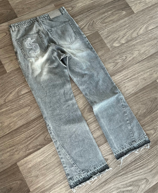 RAW EDGE GREY WASH DENIM