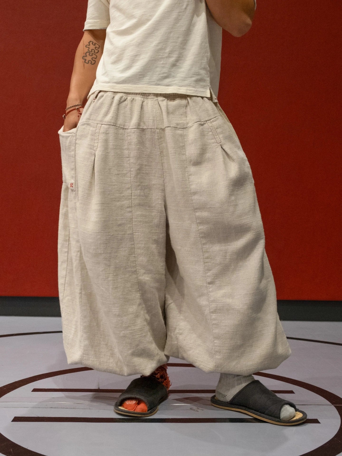 16-PANEL LINEN WIDE PANTS | NATURAL