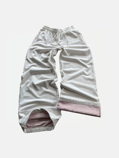 LAZY PLAID‑LINED SWEATS