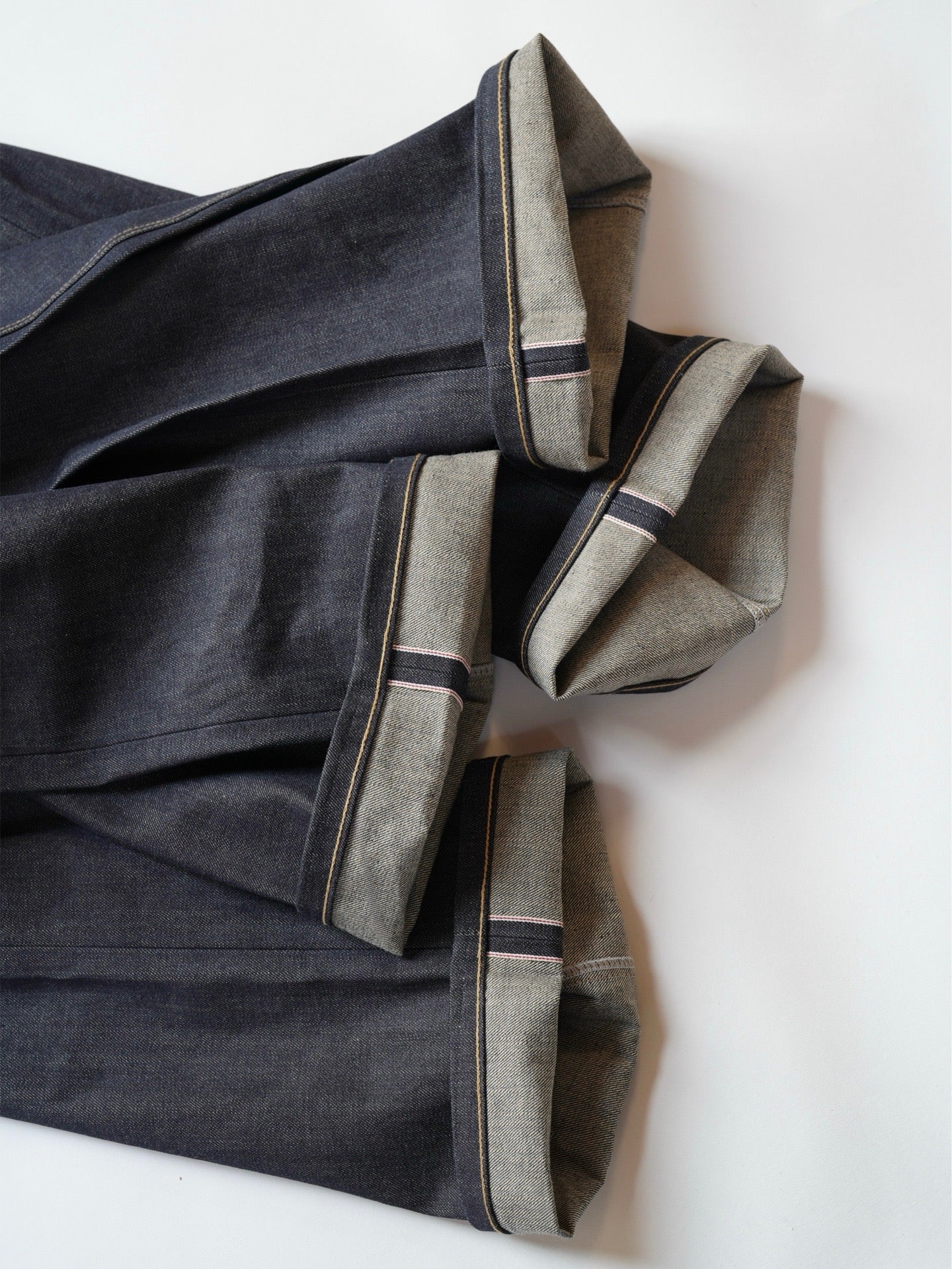 DARK INDIGO BAGGY JEANS